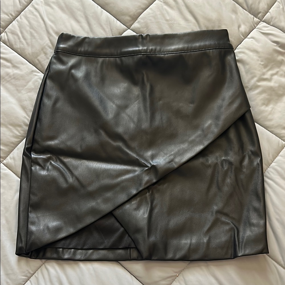 Elegant Black Faux Leather Skirt